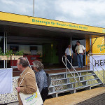 Regionalbauernverband Starkenburg mit dem Info-Truck „Grüne Energie Hessen“ auf dem Beerfelder Pferdemarkt